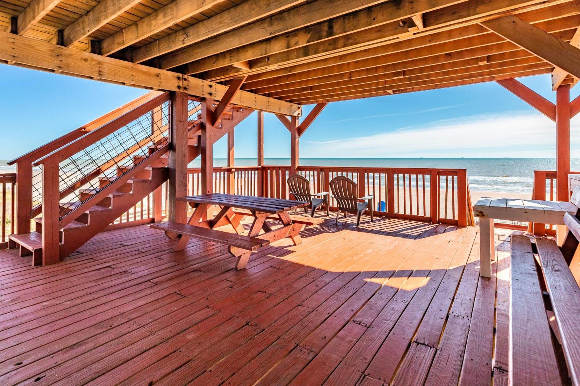 Unobstructed Oceanfront Sea Turtle Unit 2 Beach Pad! Surfside Beach Exterior photo